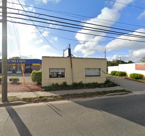 Store Image