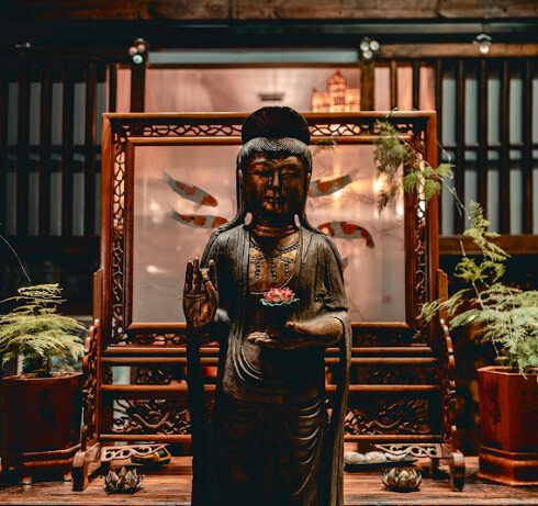 Store Image
