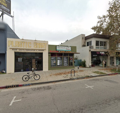 Store Image