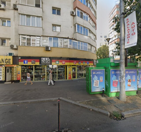 Store Image