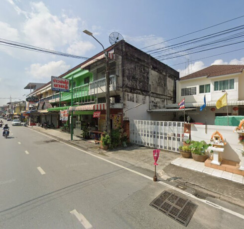 Store Image
