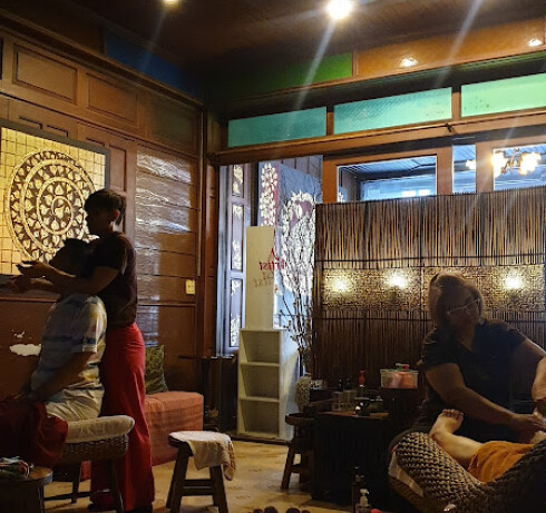 Store Image