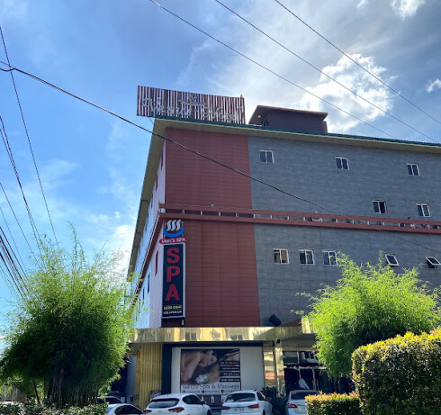 Store Image