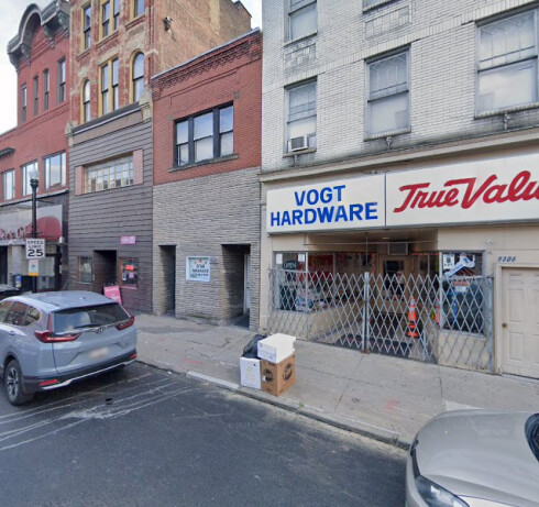 Store Image