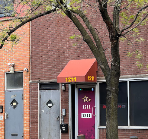 Store Image