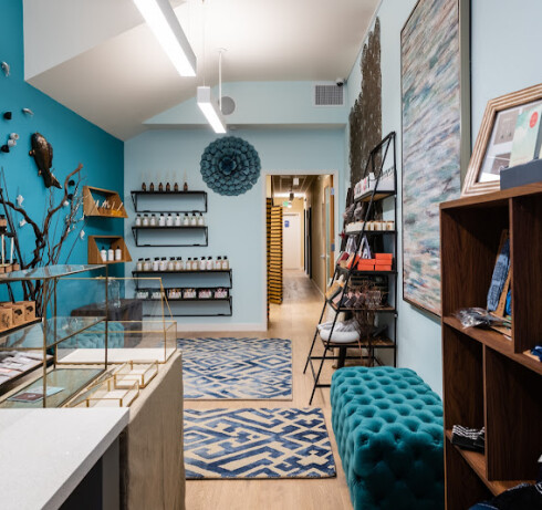 Store Image